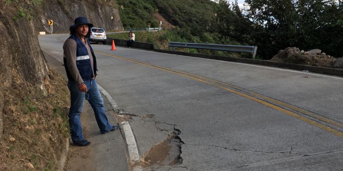 Las carreteras se están haciendo pedazos en el Cauca y suroccidente colombiano