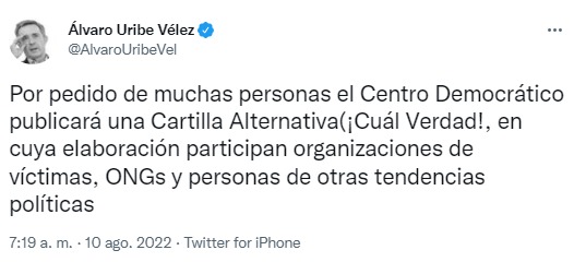  - Estas son las cartillas de la Comisión de la Verdad que encendieron al uribismo