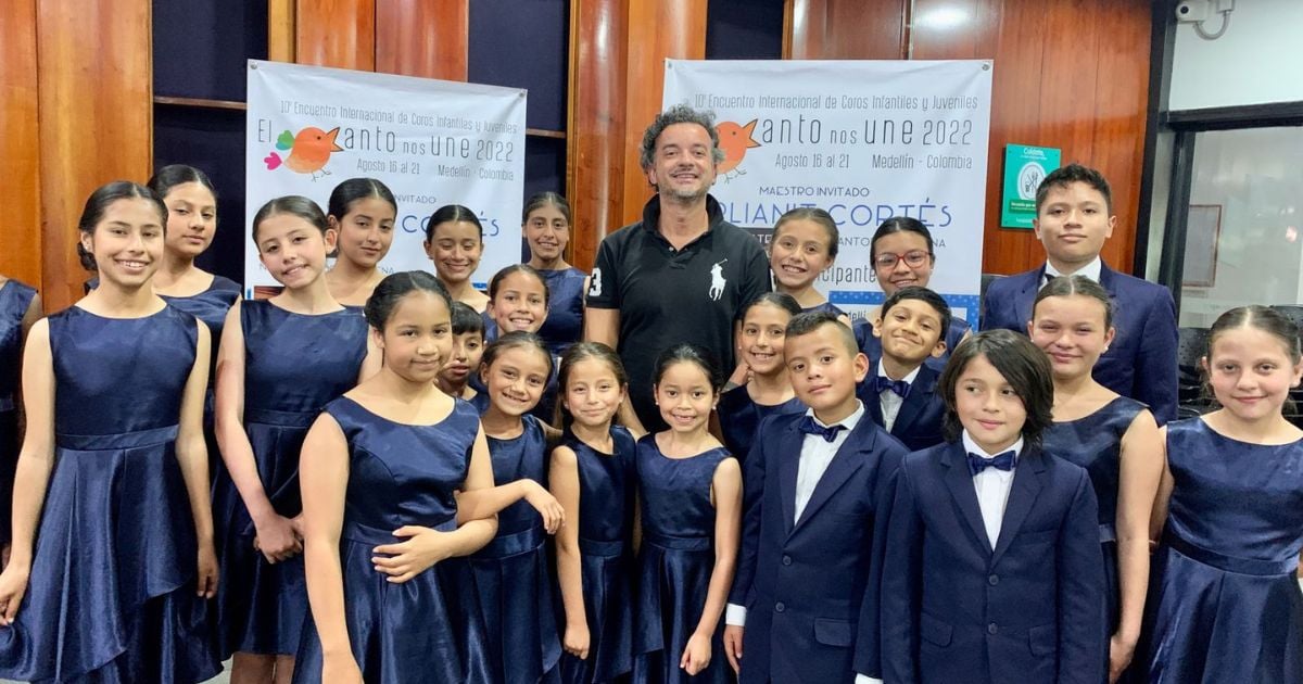 Pidiendo limosna: la odisea de los niños del coro de Tocancipá para que apoyen su talento