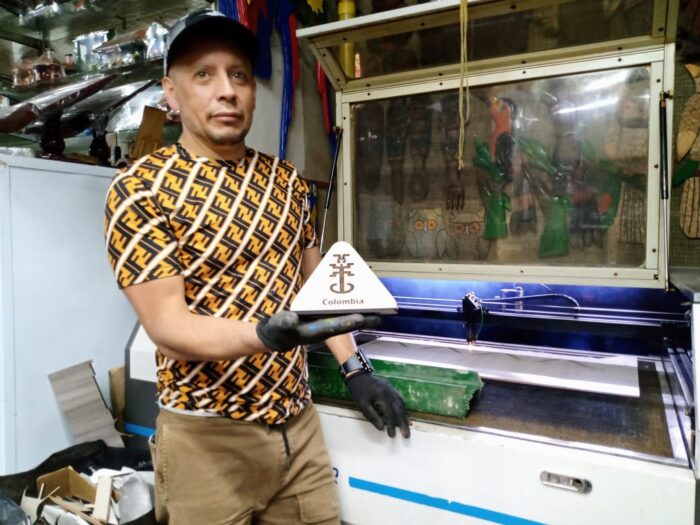  - 40 años de Los Bermúdez, embajadores de típicos y artesanías en el tradicional Pasaje Rivas