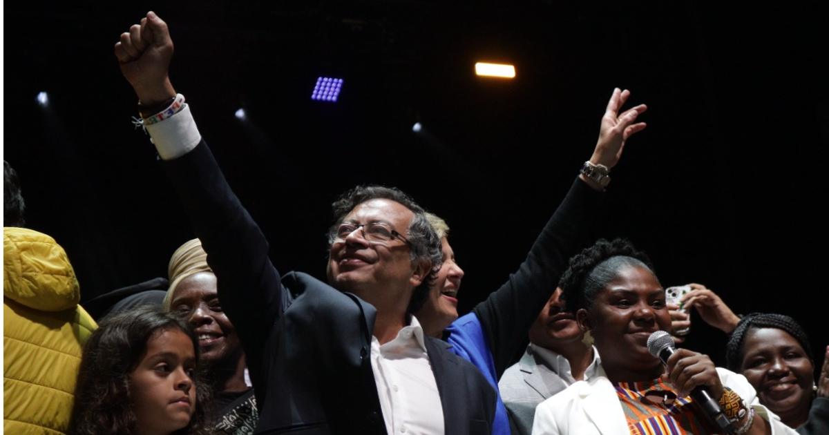 Bienvenidos, Petro, Francia y pueblo al poder