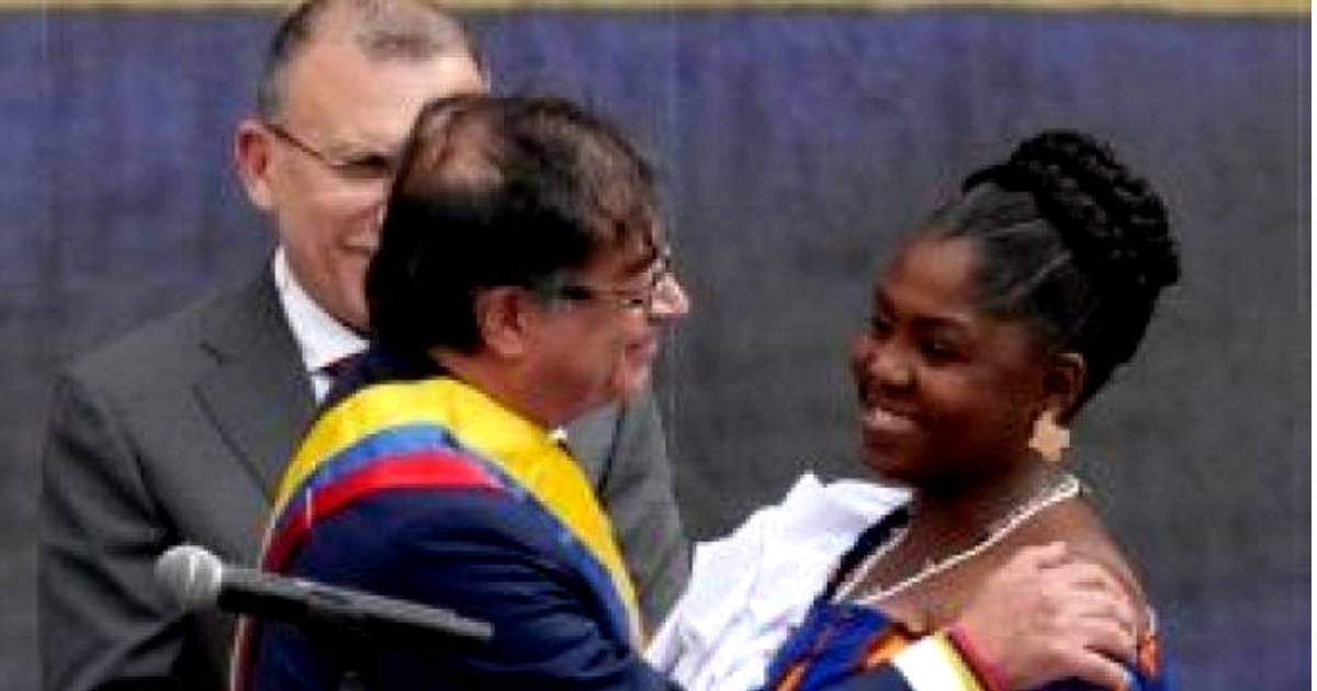 Petro y Francia, entre la farándula y el agravio