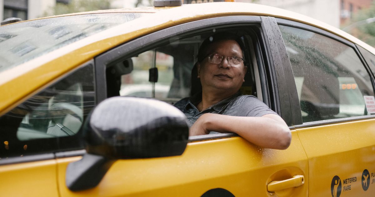 ¿Usted se subiría en un taxi conducido por un alguien que solo puede usar una mano?