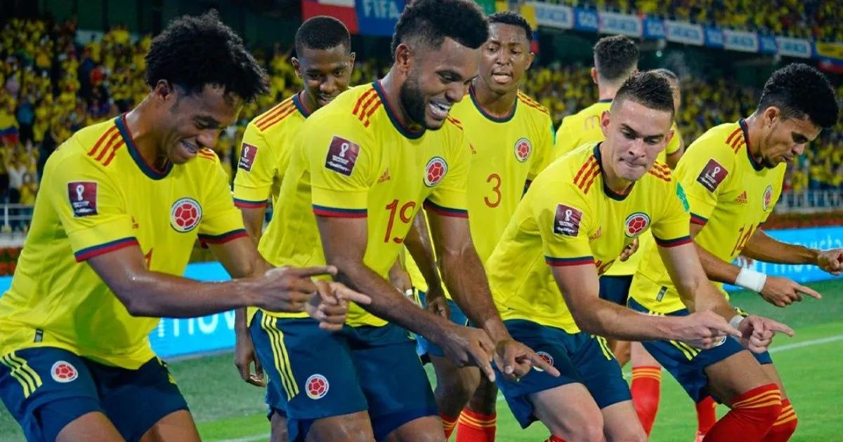 5 jugadores expertos en hacer coreografías, pero poco de jugar fútbol