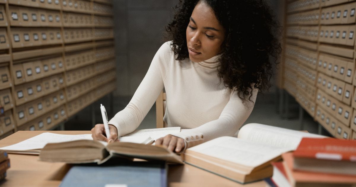Cómo armar una tesis sin morir (ni perder plata) en el intento