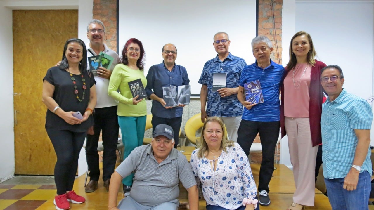  - "No puedo vivir sin poesía porque ella nos reafirma la vida": JJ Palomino