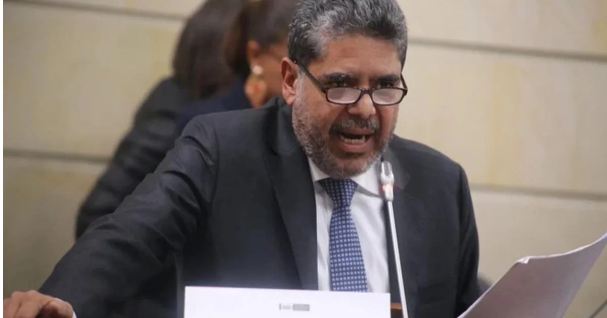 La ayuda que pide Colombia a Estados Unidos para recuperar dinero que está fuera del país