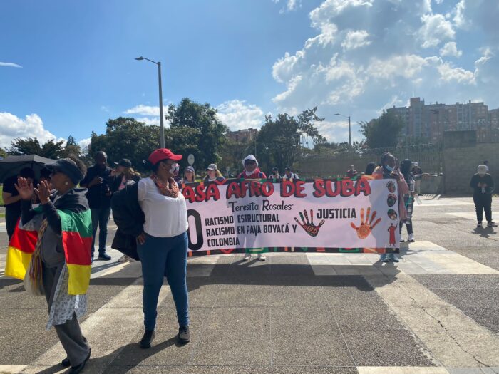  - ¿Por qué por los niños negros sí?