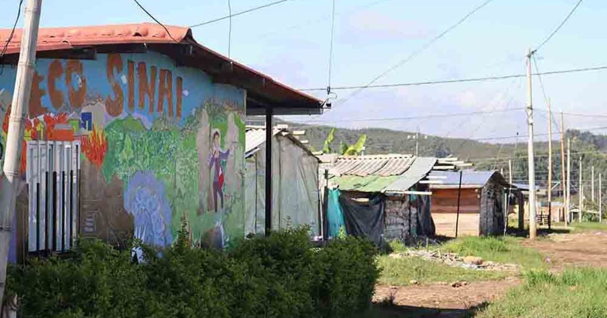 A falta de techo, 300 familias construyeron su propio barrio en Popayán