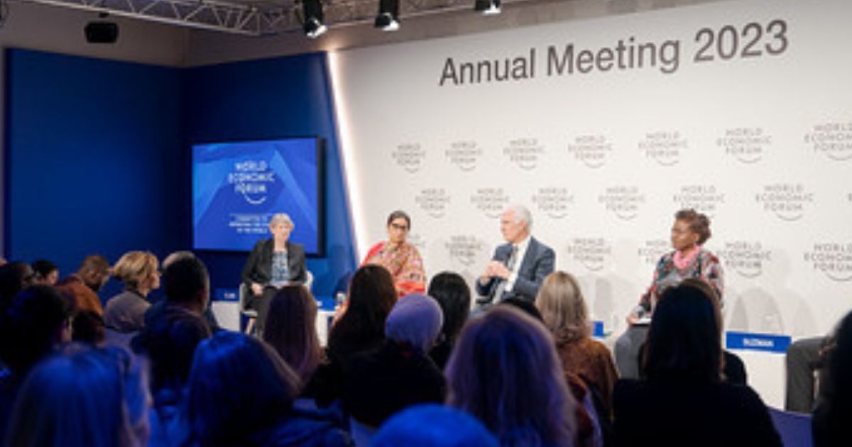 Los poderosos se reúnen en Davos entre guerra y recesión