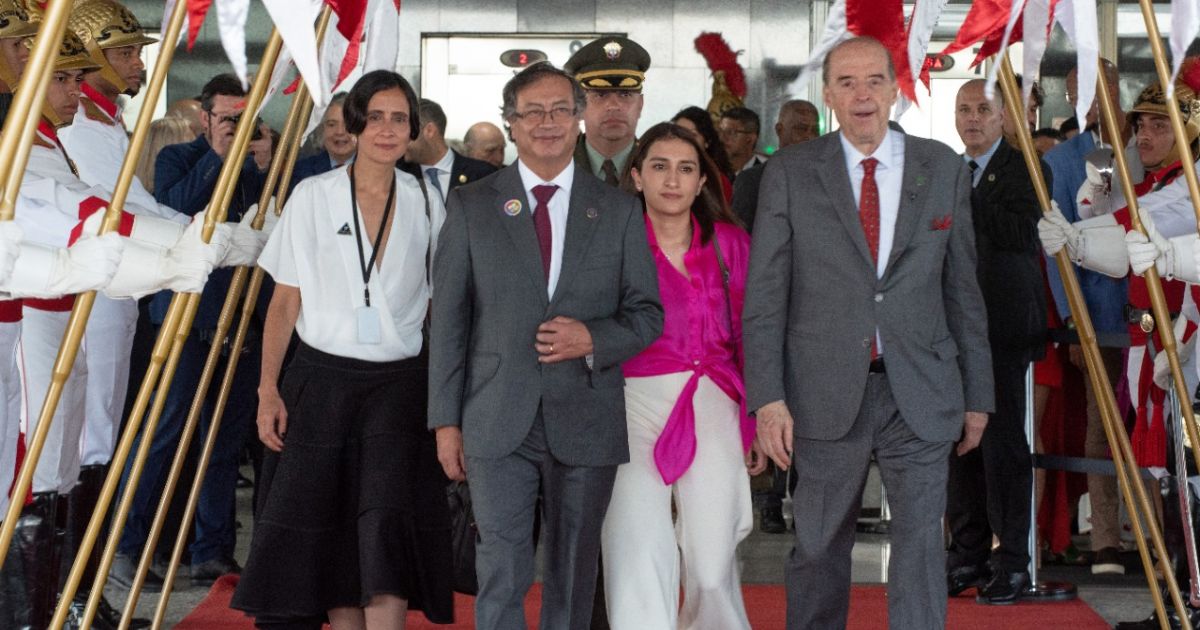 El combo que Petro llevó a la posesión de Lula da Silva