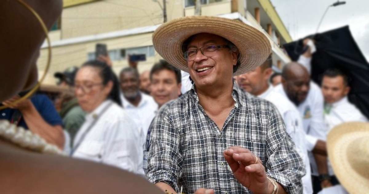 Presidente Petro, no dé papaya