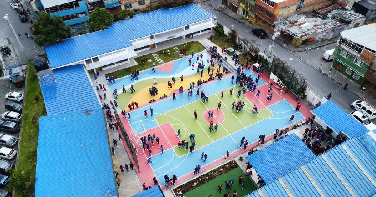 Los cincuenta mejores colegios distritales de Bogotá