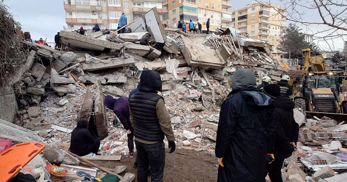Ya son más de 5.000 las víctimas del terremoto en Turquía y Siria