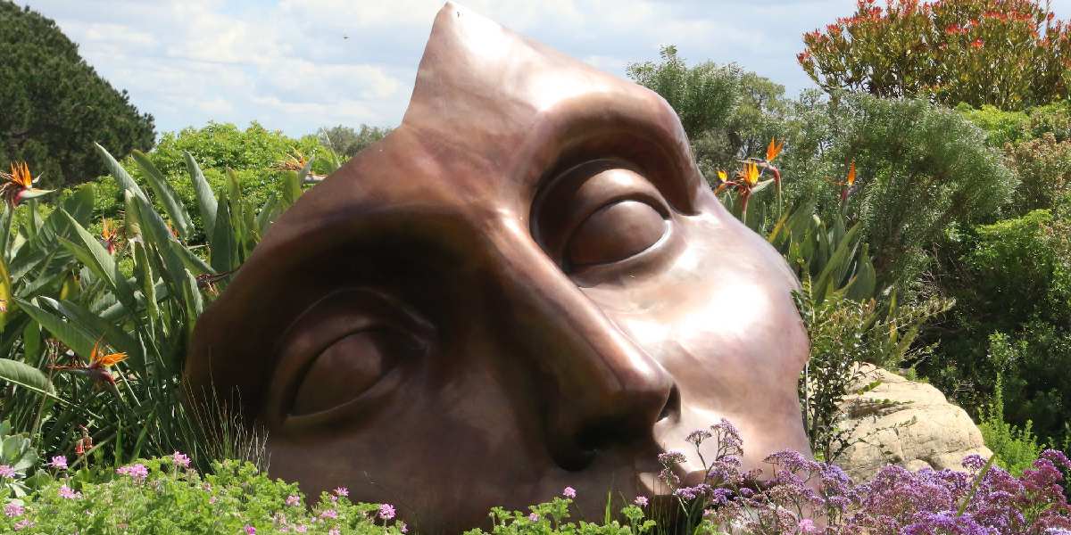 Gobernantes astutos... con máscara