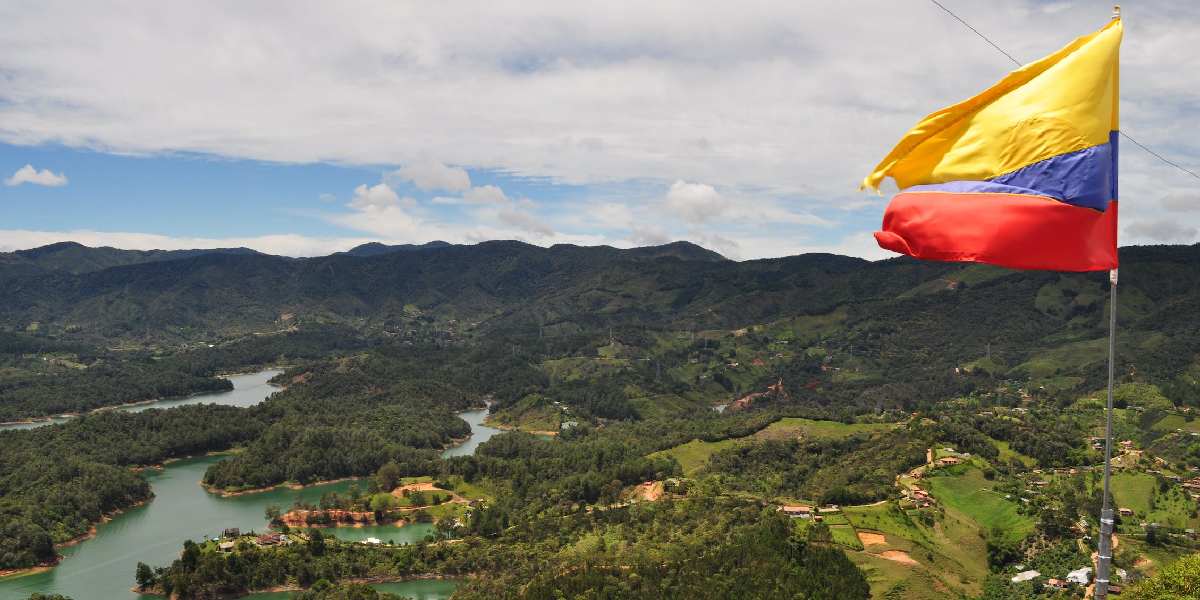 ¿Vuelven los 'enemigos agazapados de la paz'?