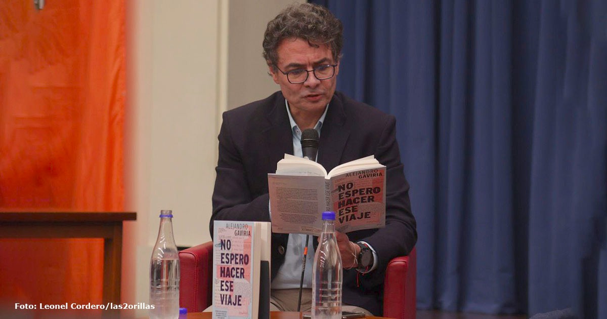 Atrás quedó el poder de Alejandro Gaviria: presentó su libro con sus seguidores