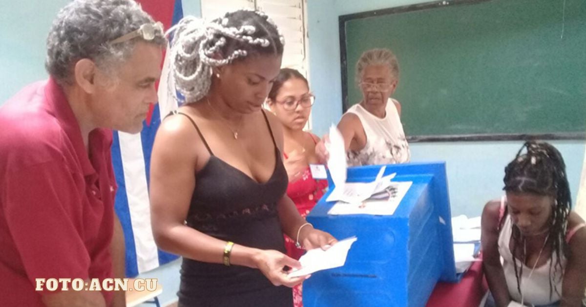 70% de los cubanos votó por el Congreso