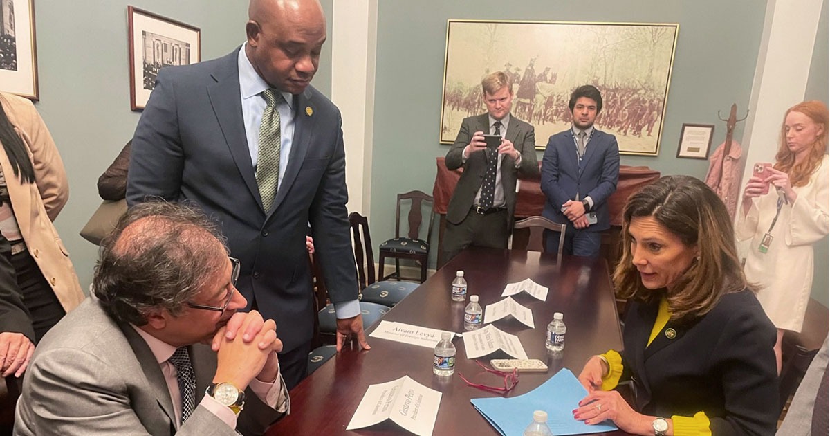 La congresista gringa que se le paró duro a Petro en su visita a Estados Unidos