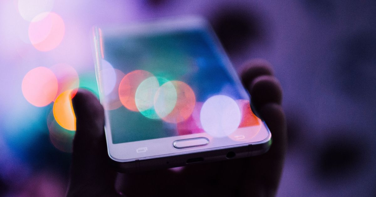 ¿Todo lo que vemos es real solo porque 'aparece en nuestras pantallitas'?