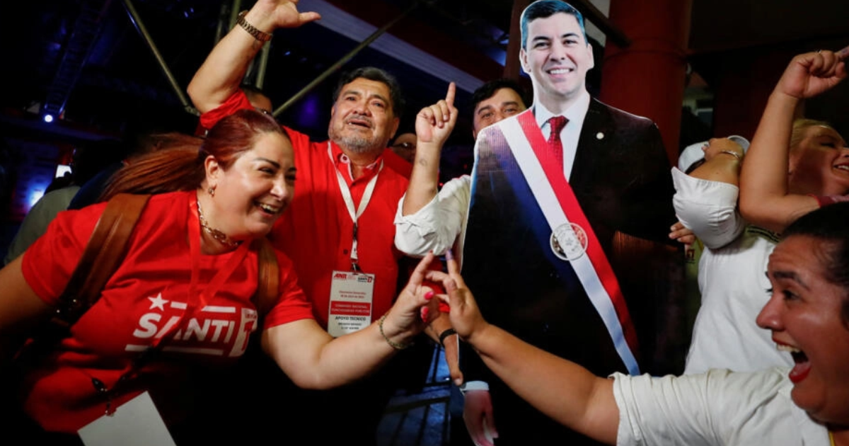 Santiago Peña, del Partido Colorado, gana las elecciones presidenciales en Paraguay