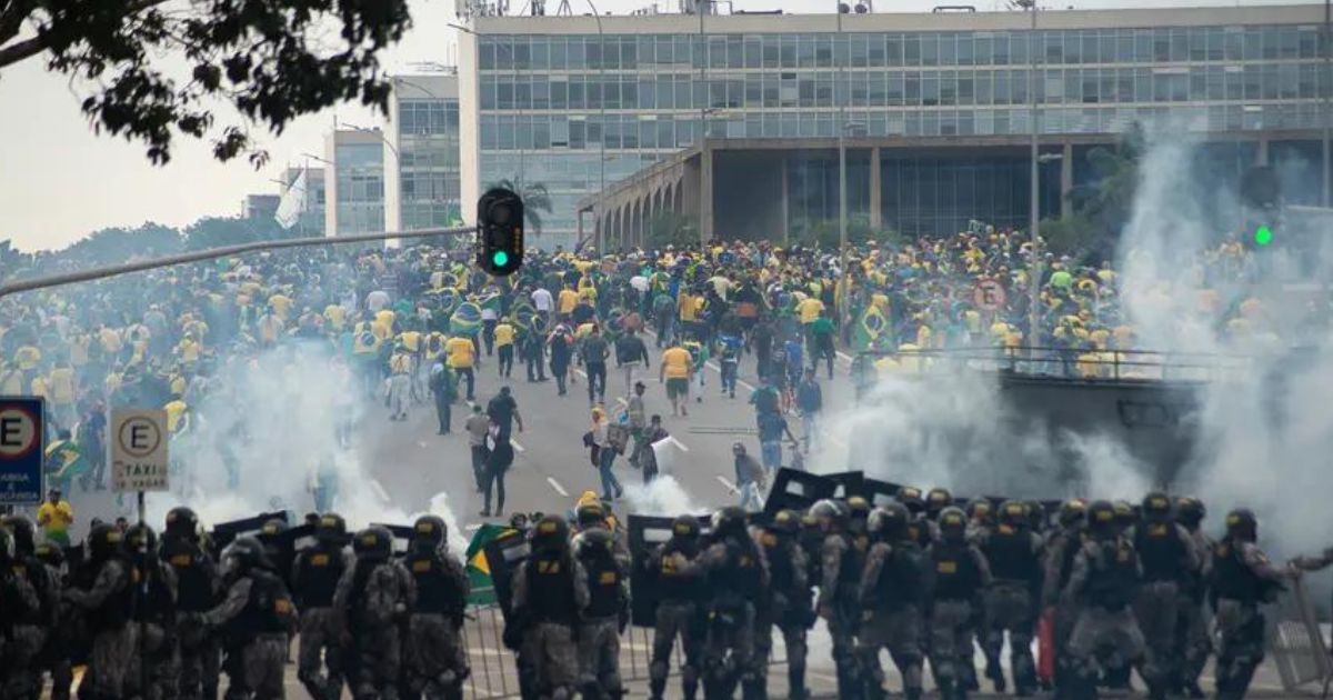 80 militares a declarar por el asalto de los tres poderes en Brasil
