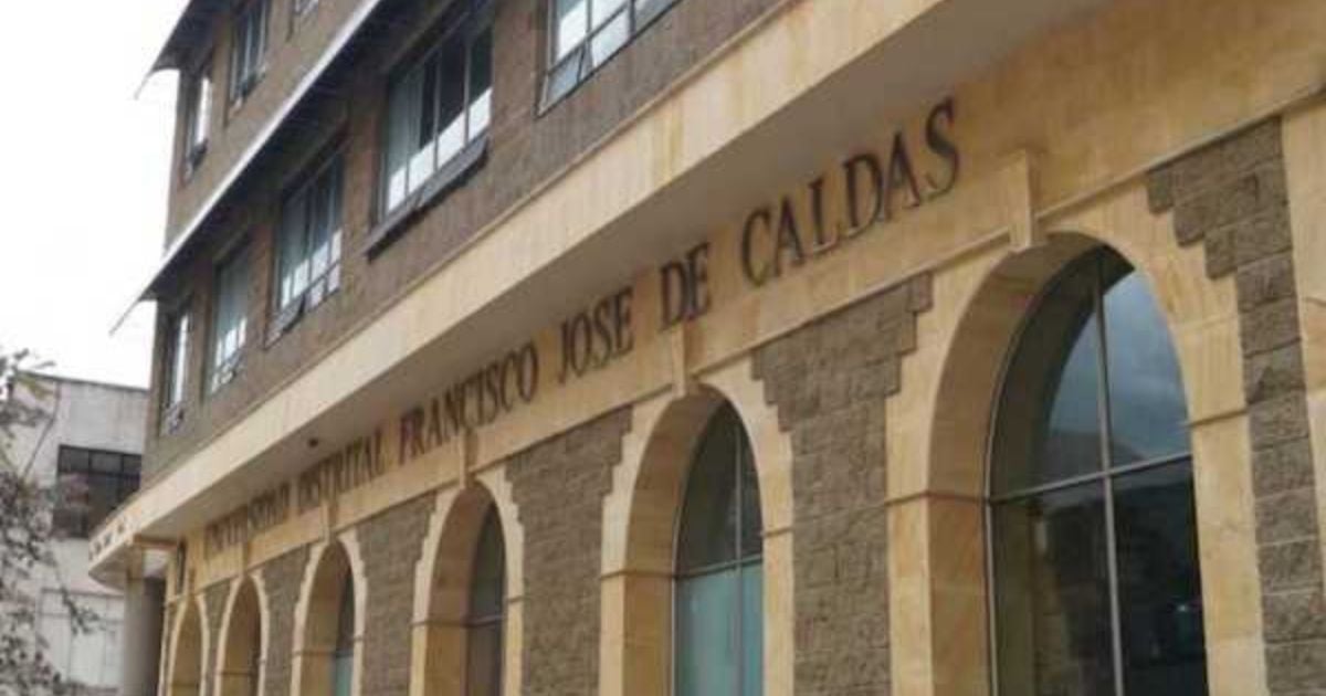 Mientras Gobierno anuncia aumento de cobertura en públicas, en la Distrital cierran admisiones a carreras