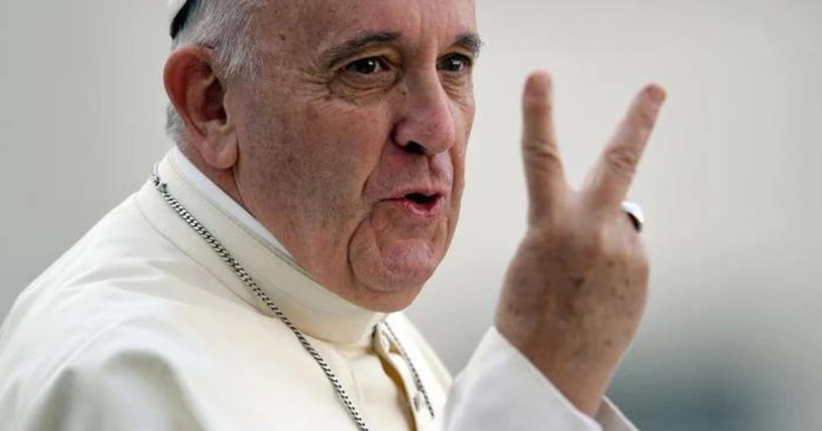 ¿No que Dios quiere a todo el mundo? El palo que le están dando al Papa por apoyar a la comunidad LGTBIQ+