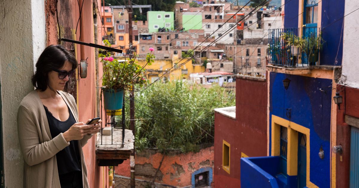 América Latina: la tristeza va por los barrios