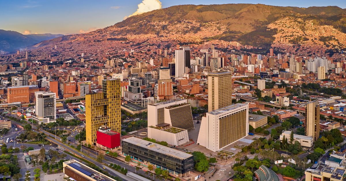 ¿Se quedará Medellín sin paisas debido a los extranjeros enamorados de la ciudad?