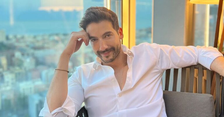 Carlos Torres - Casi lo dejan sin ropa: La manoseada que le pegaron a ‘Charly Flow’ en un centro comercial