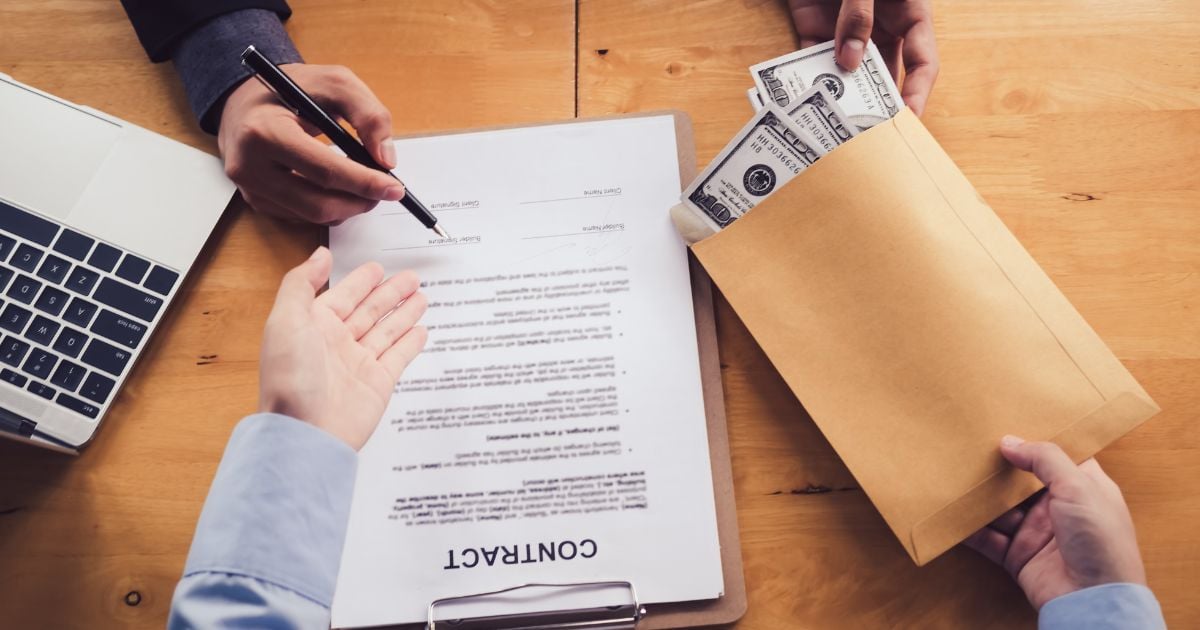 El clientelismo político como intercambio (corrupto) de favores