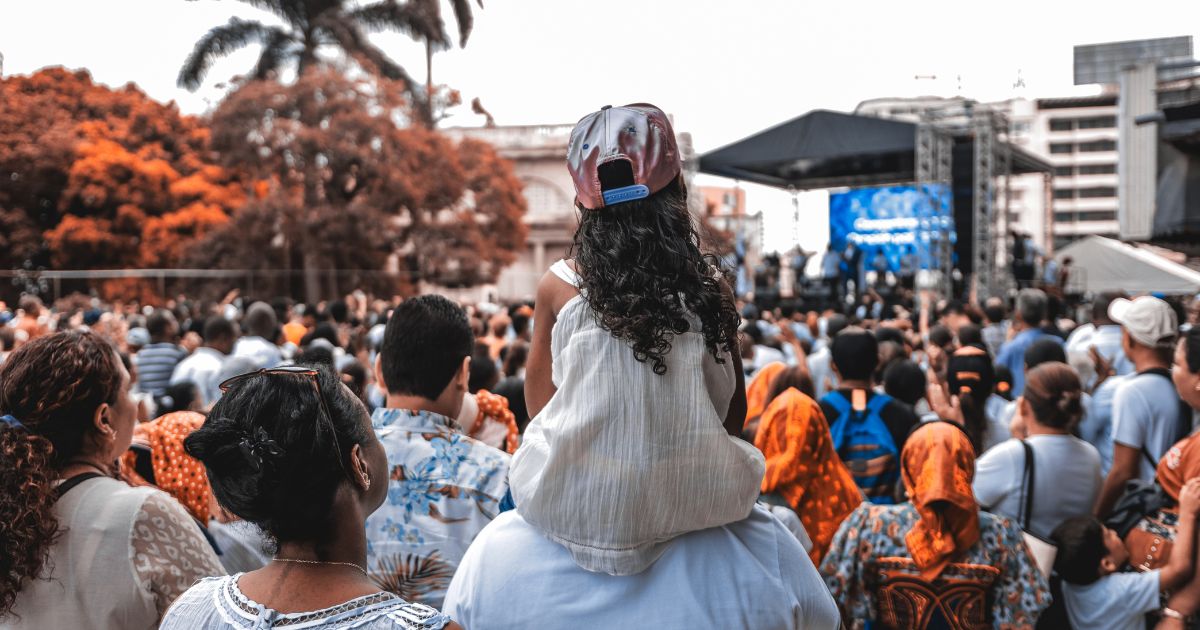 ¿Cómo es eso: democracia sin cambio?, ¿elecciones ganadas, pero sin reformas?