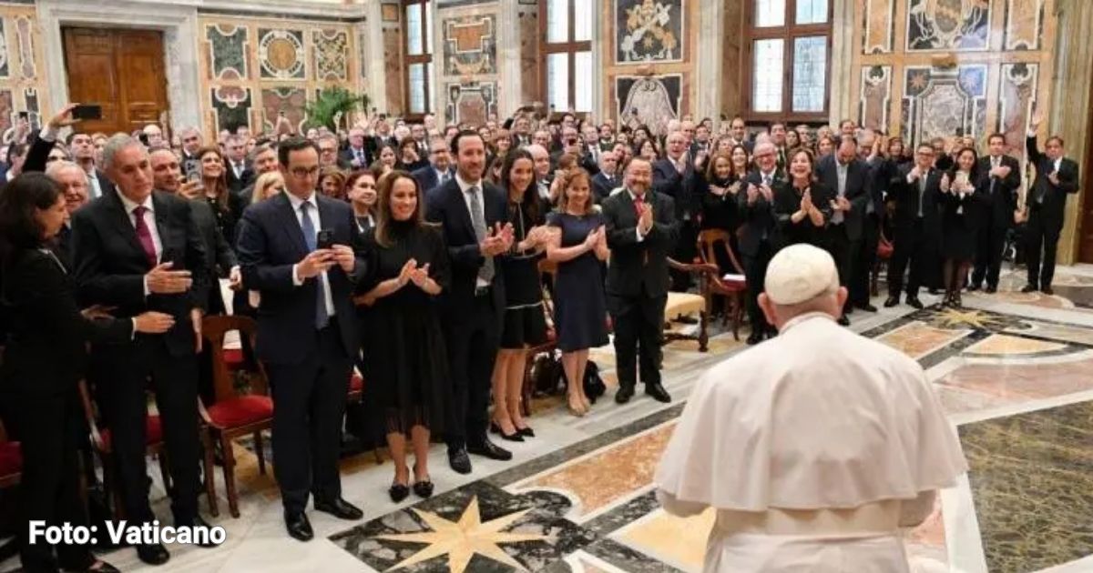 Los cuatro empresarios colombianos recibidos por el Papa Francisco