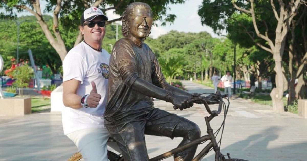 Le robaron la bicicleta: El desprecio de Valledupar a Carlos Vives