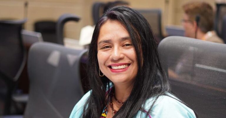  - Desmentidos, uno a uno, trinos de la representante de colombianos en el exterior