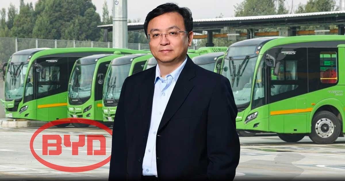 El magnate chino que llenó de buses eléctricos las vías de Bogotá
