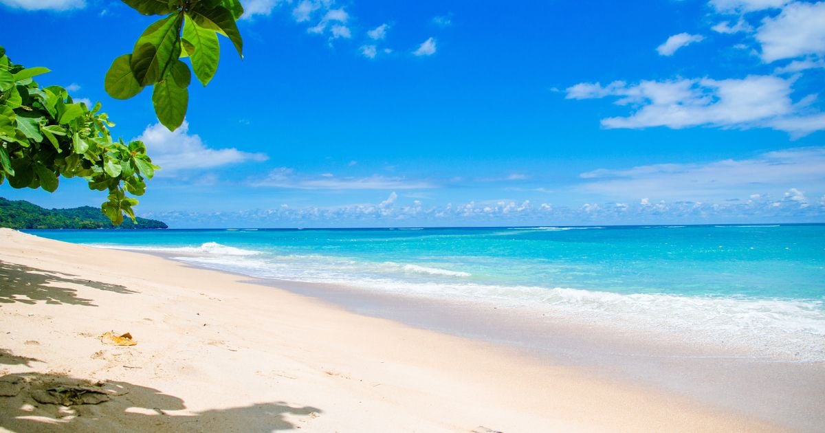 Cuento del caribe: el amor en playa Lipe
