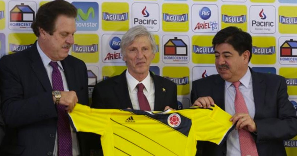 Luis Bedoya en la presentación de José Néstor Pékerman como DT de la selección Colombia