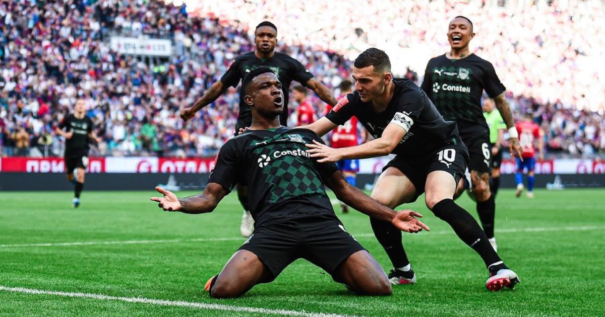 El futbolista colombiano que está haciendo goles en Europa y que Néstor Lorenzo sigue ignorando