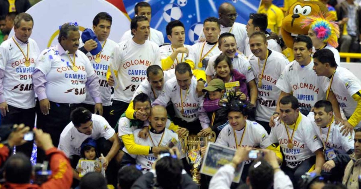 Los colombianos campeones del mundo que llevan 12 años esperando un regalo que el gobierno les prometió