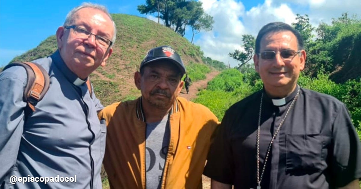 Los 2 obispos a quienes el ELN les entregó al papá de Lucho Díaz