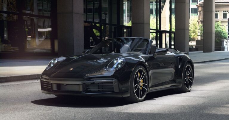 Porsche - El carro convertible de Porsche, el más caro que hay en Colombia ‘vuela’ a 330 Km/h