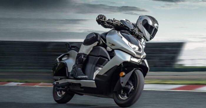 ZEEHO, la nueva moto scooter de CFMoto que competirá con las grandes marcas