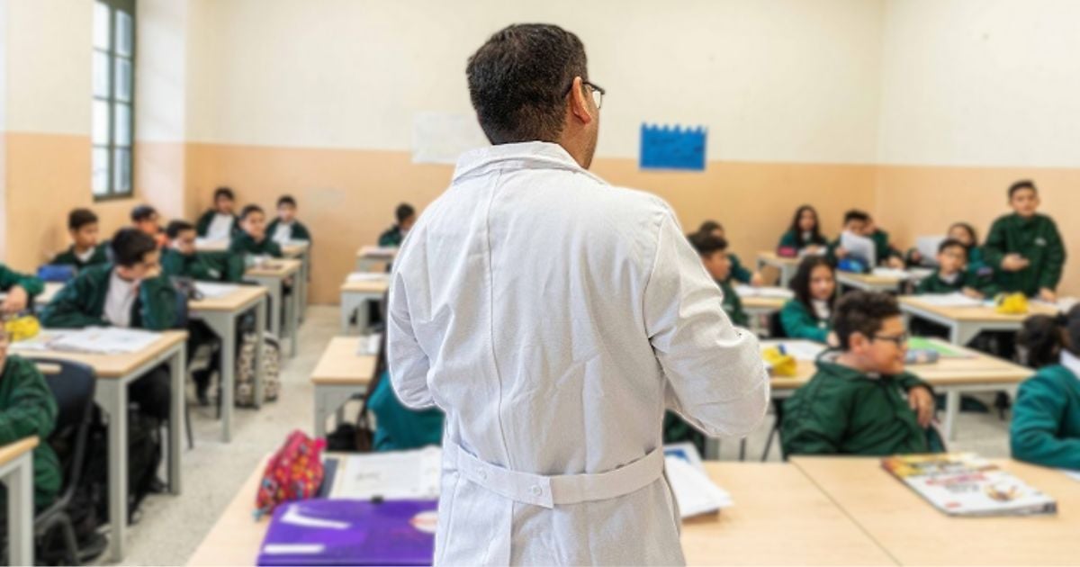 ¿Cuál es el salario de un profesor en Colombia?