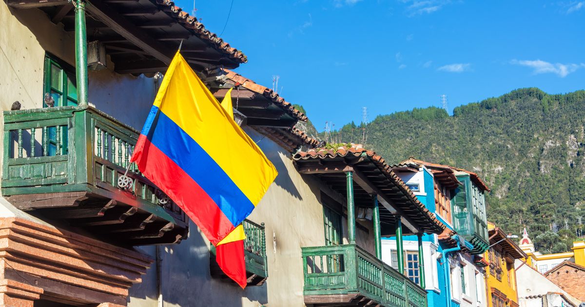 Invitación a luchar por Colombia