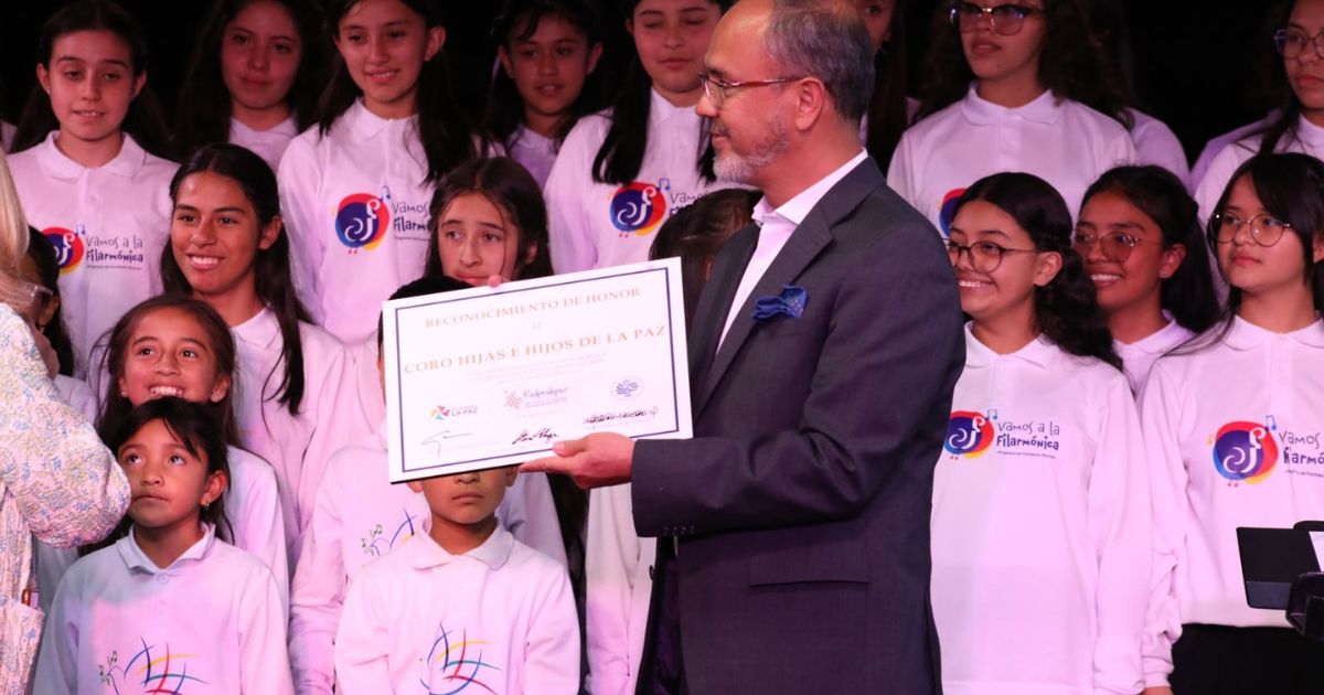 Filarmónica de Bogotá recibe nuevo galardón por la creación del coro 'Hijas e Hijos de la Paz'