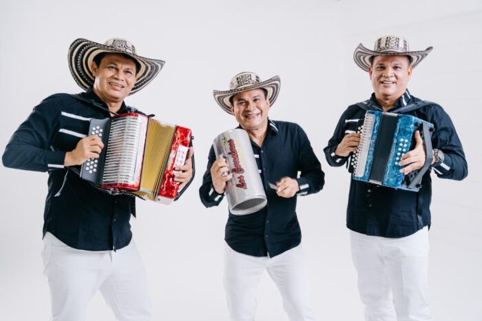 Con La 33, Corraleros de Majagual, Orq. Aragón y Canalón de Timbiquí, el Delia celebra la Navidad - -- Las2orillas - Con La 33, Corraleros de Majagual, Orq. Aragón y Canalón de Timbiquí, el Delia celebra la Navidad