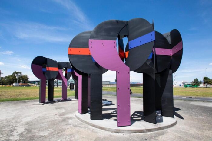  - Todo queda en las peores manos