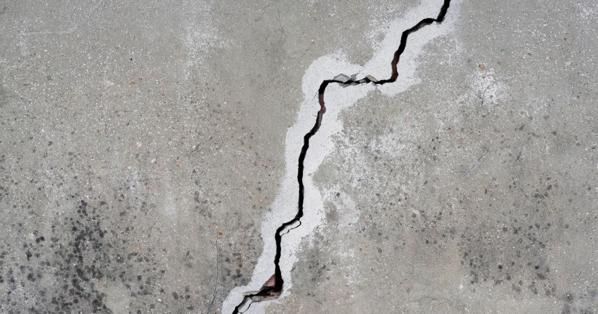 El mundo unipolar está agrietado y en su grito desesperado surgen los monstruos